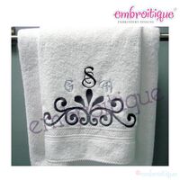 Dralle Scroll Font Frame Accent