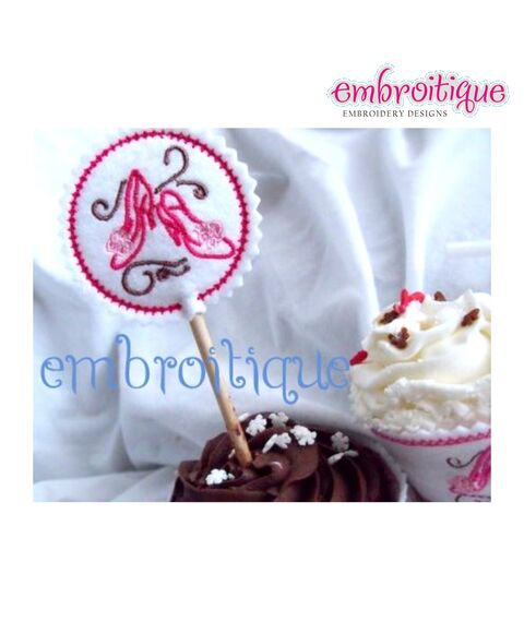 Cupcake Wrapper and Topper Set - Glass Slippers