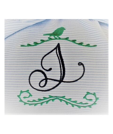 Bird Frame Monogram Font Small Sizes, 3 image
